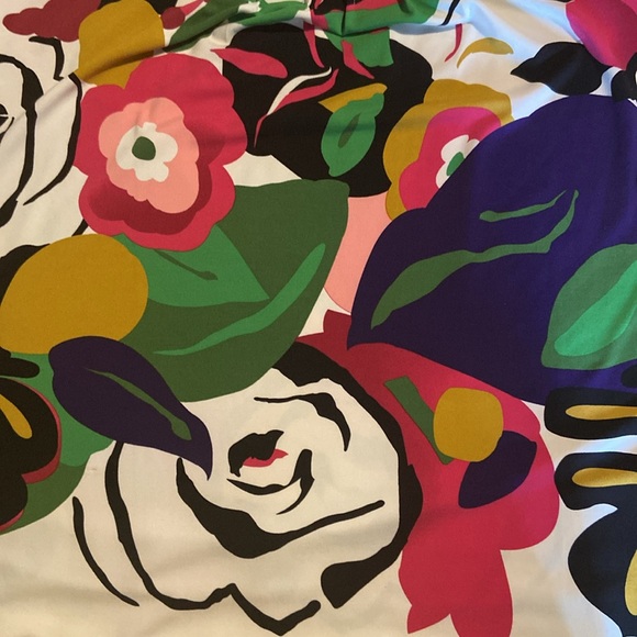 ECI - white abstract floral dress - Picture 8 of 8